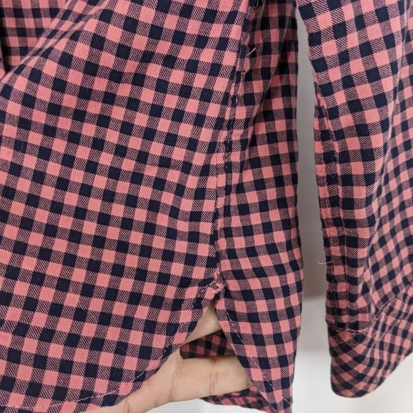 TALBOTS Checked Roll Tab Long Sleeve Button Down Shirt - Picture 9 of 12